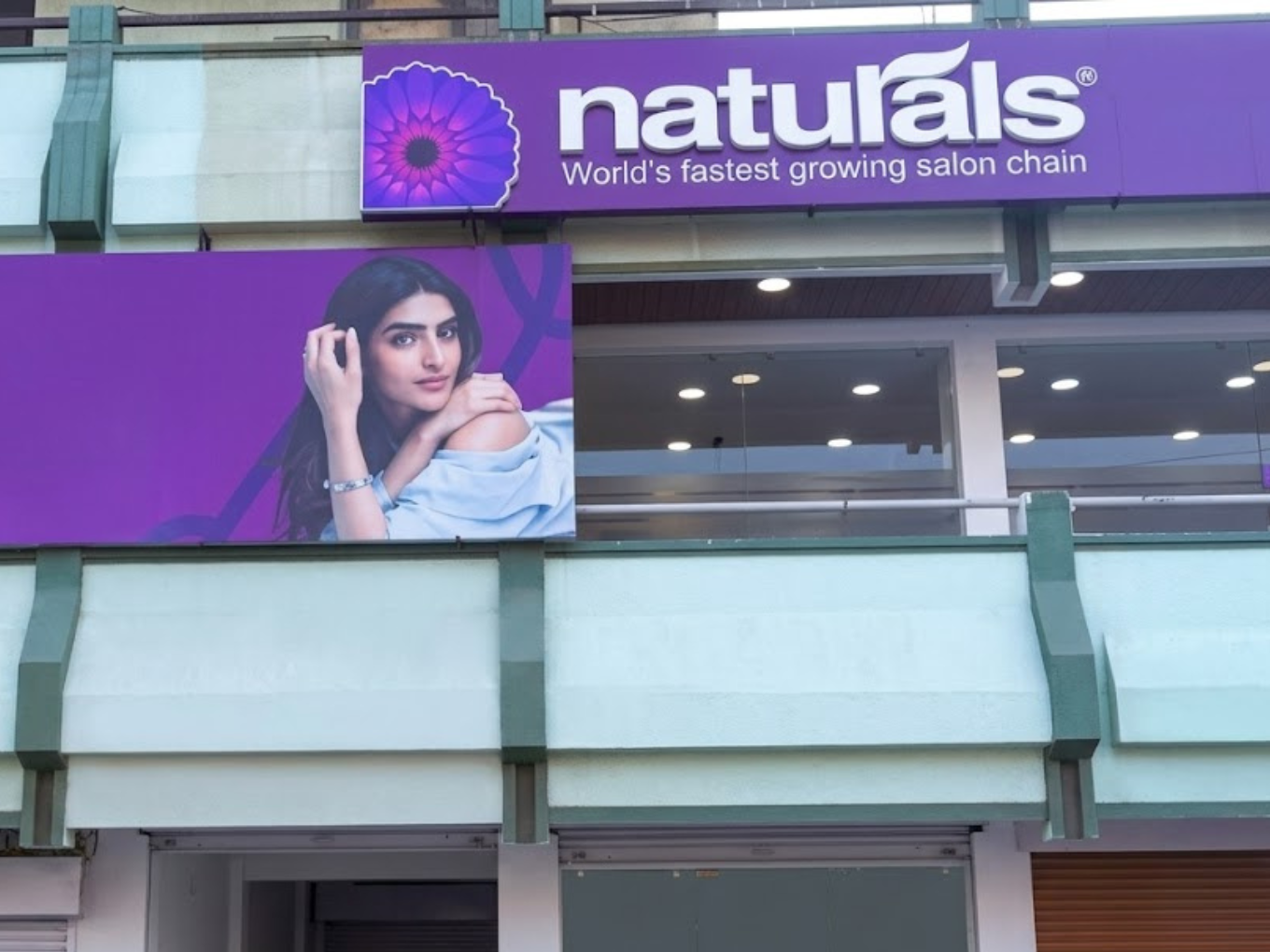 Naturals Salon Guntakal
